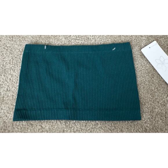 Aura ribbed Deep Teal bandeau top Women’s Size Medium/Large Brand New Nwts - Picture 2 of 6